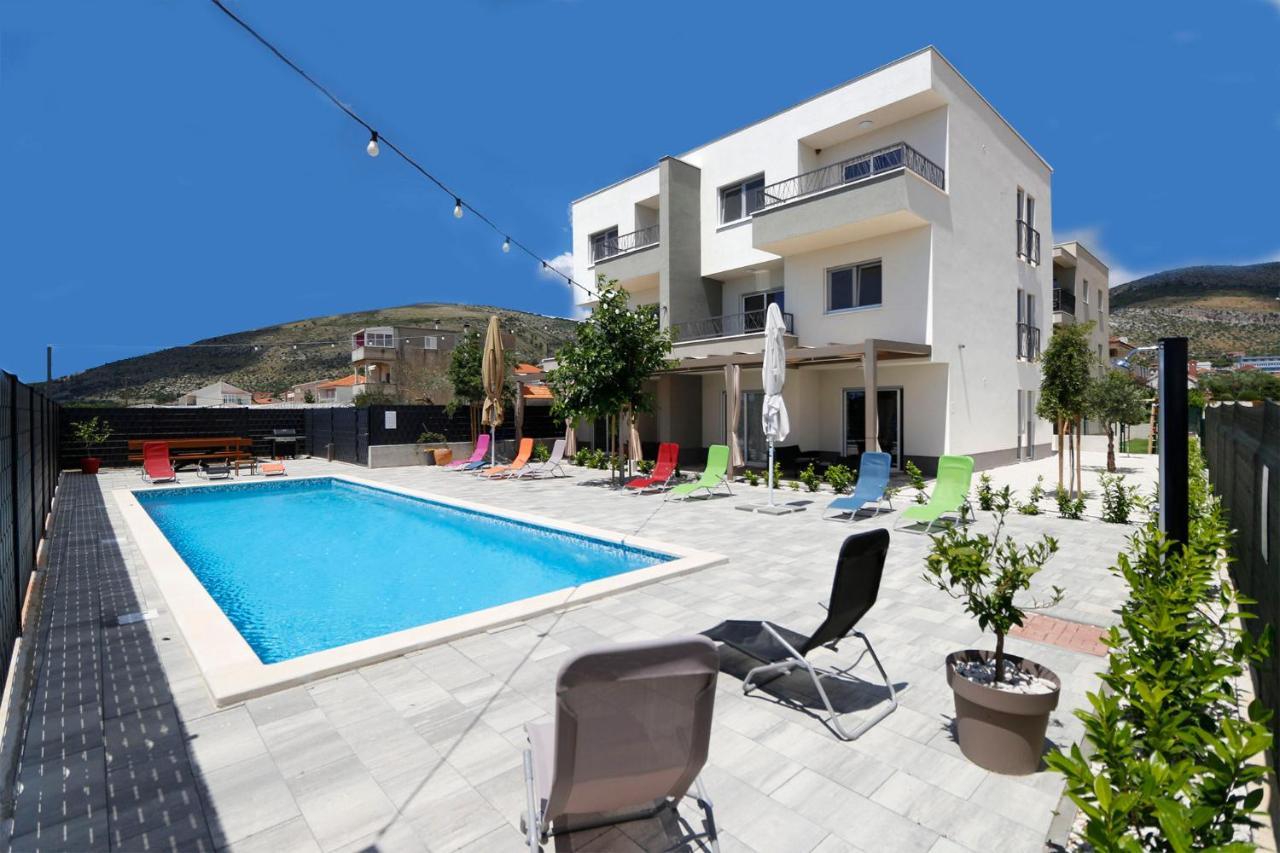 Bulli Croatia Hotel Donji Seget Exterior foto
