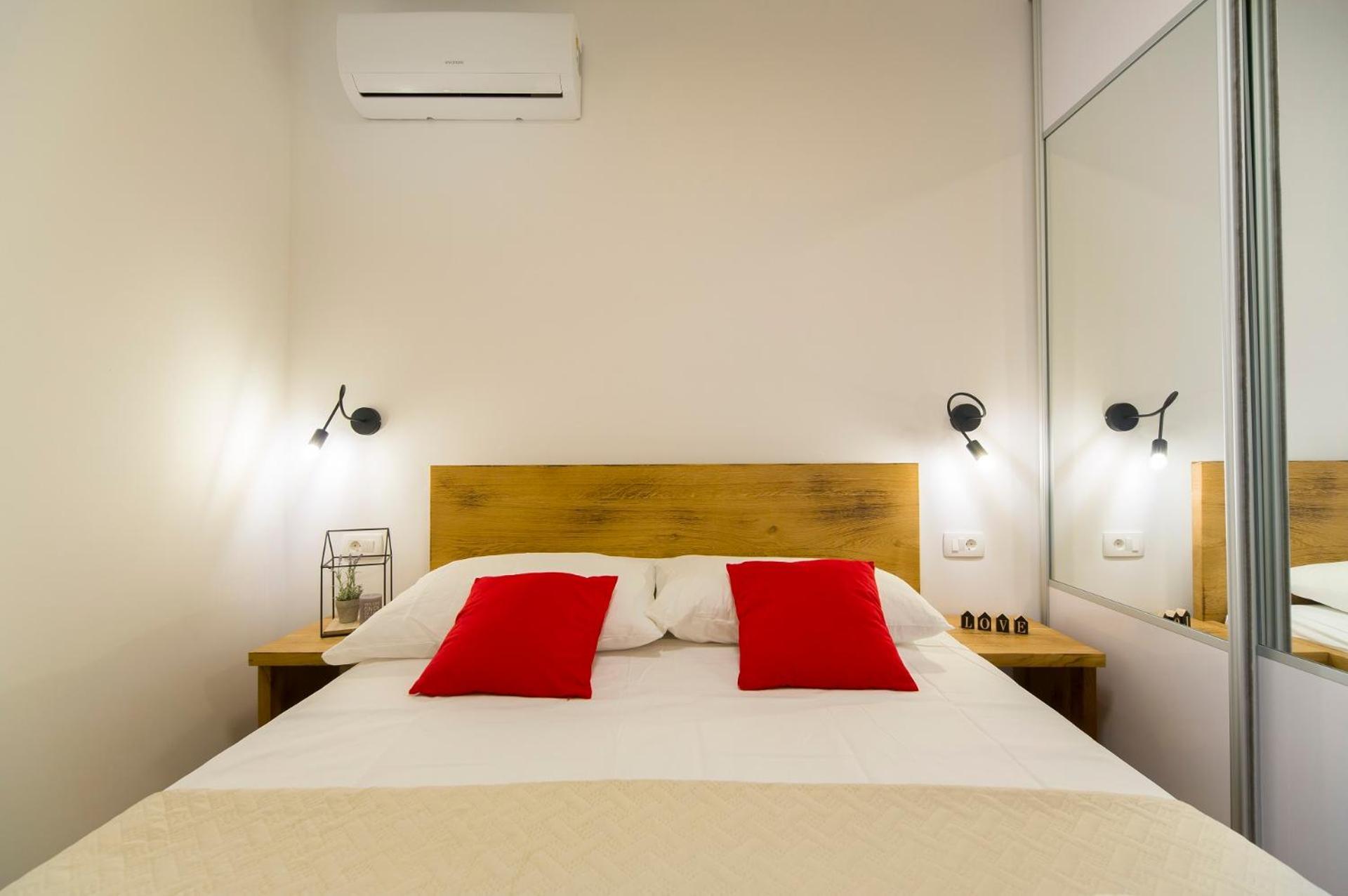 Bulli Croatia Hotel Donji Seget Exterior foto